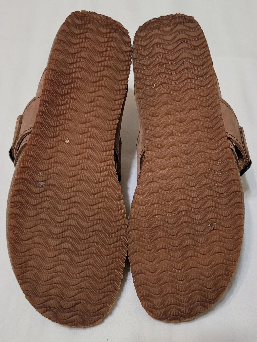L. L. Bean  Strappy Casual Sandals - Sz 8 / 39, Tan, GUC - Picture 7 of 8